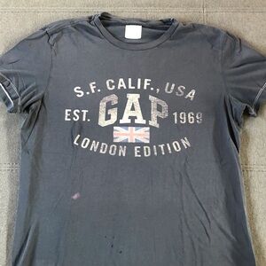 GAP London Edition Black Tee